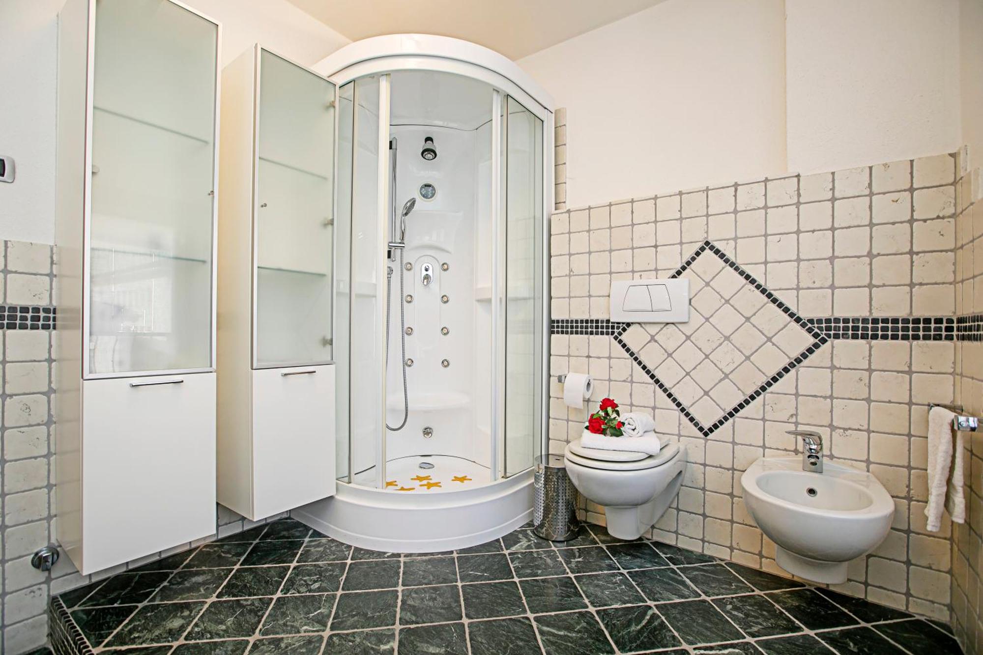 Paulie Apartment - Happy Rentals Riva del Garda Ngoại thất bức ảnh