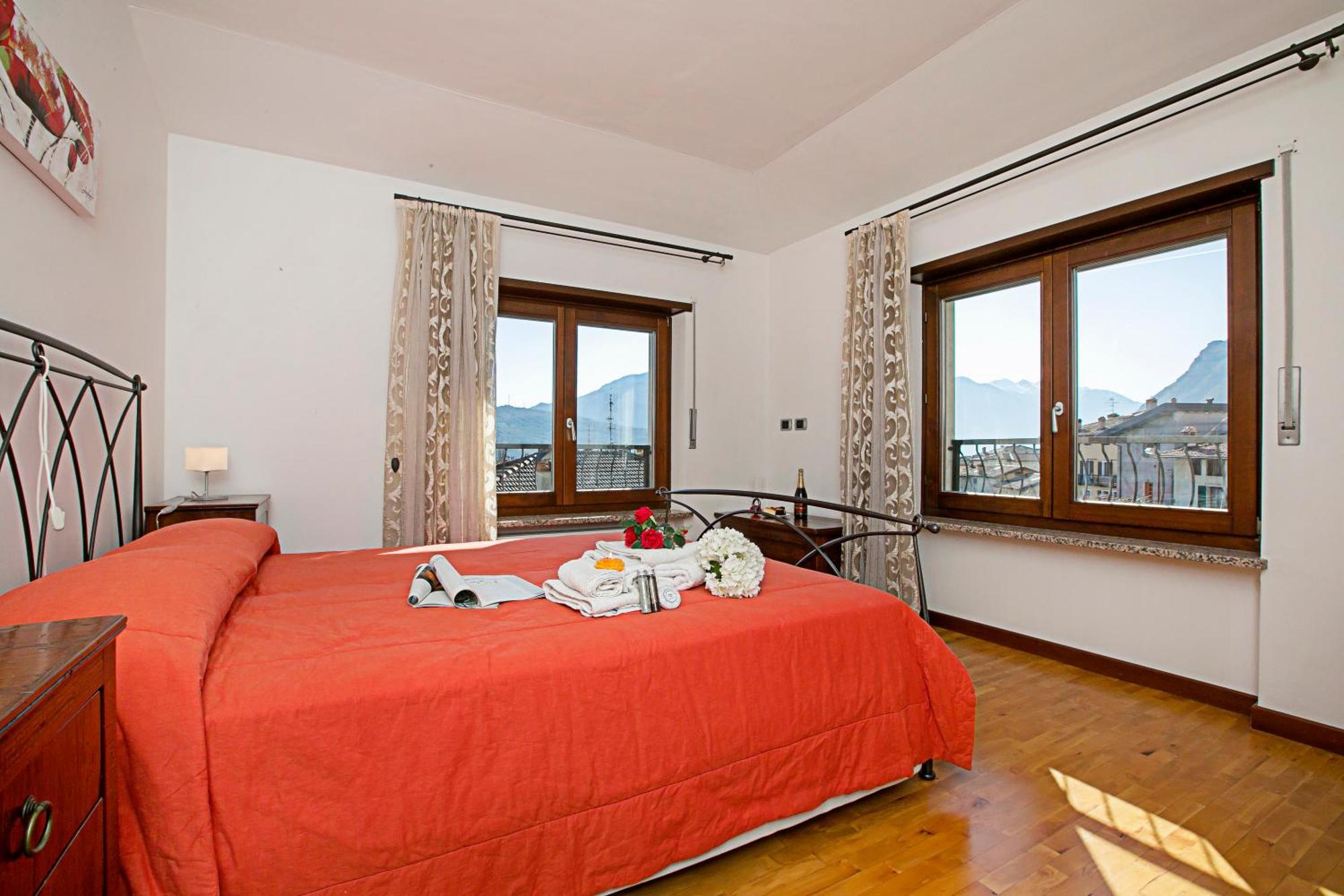 Paulie Apartment - Happy Rentals Riva del Garda Ngoại thất bức ảnh